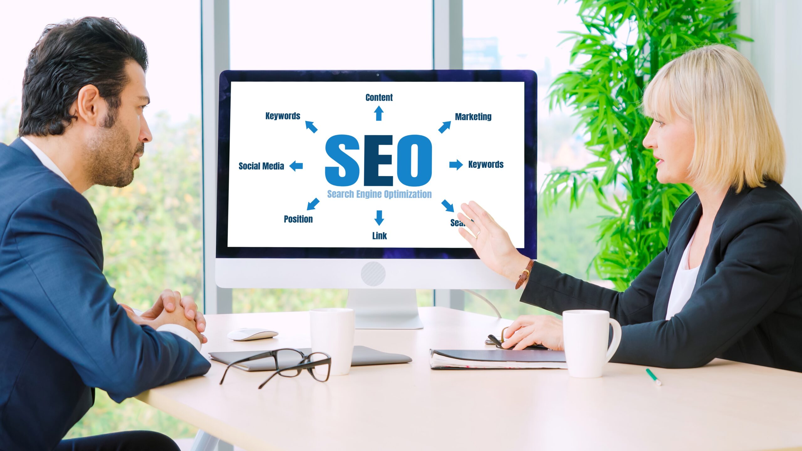 coste posicionamiento SEO valencia - reunion pantalla posicionamiento SEO